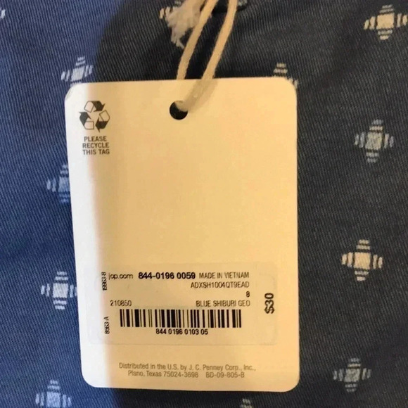 NWT a.n.a. A New Approach Women's Blue Print Mid-Rise Twill Shorts Sz 8 - Picture 6 of 6